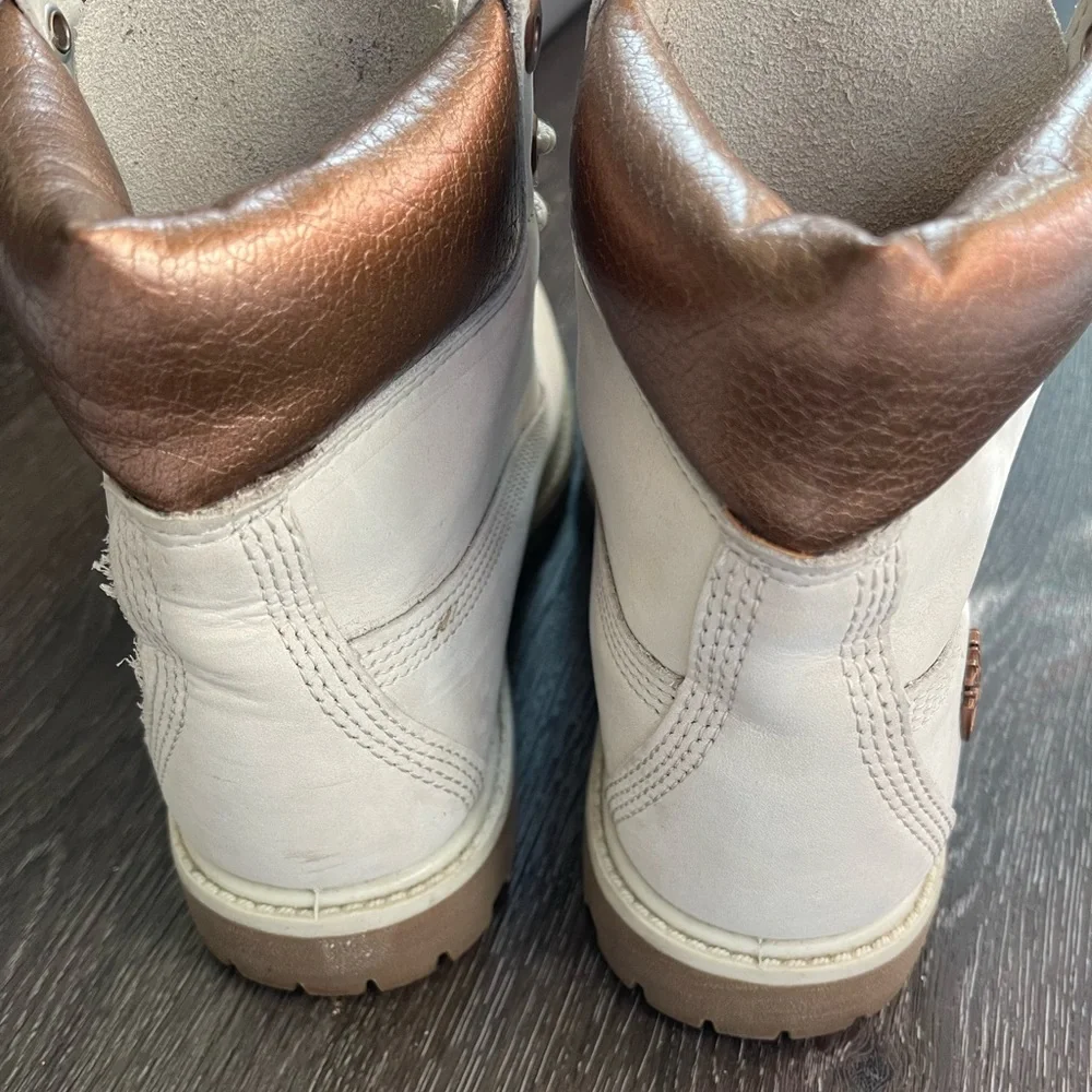 Timberland Boots - Picture 2 of 5